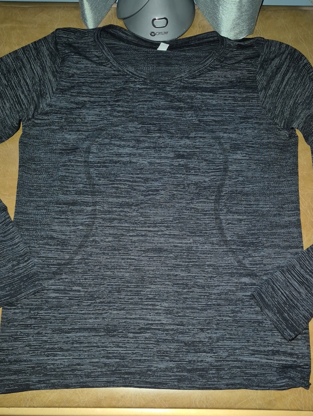 Lululemon Swiftly Long Sleeve Relaxed? Size 10